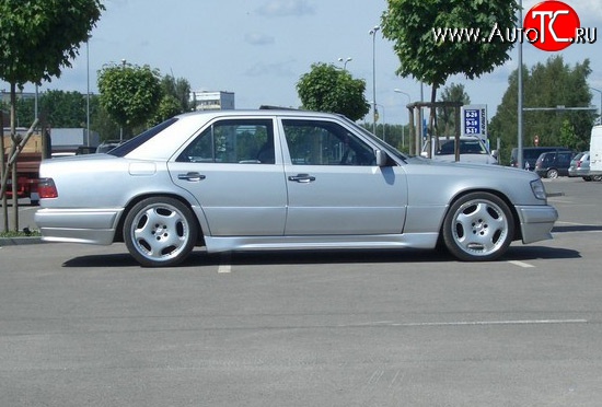 6 799 р. Пороги накладки GT Dynamics Mercedes-Benz E-Class W124 седан дорестайлинг (1984-1993) (Неокрашенные)  с доставкой в г. Королёв