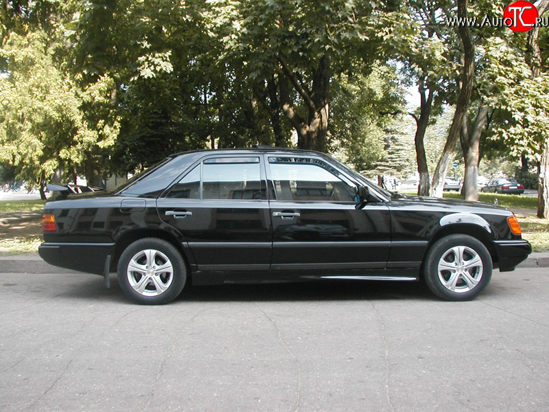 3 199 р. Пороги накладки Classic Mercedes-Benz E-Class W124 седан дорестайлинг (1984-1993)  с доставкой в г. Королёв