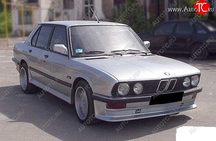 4 499 р. Накладка на передний бампер Jaguar BMW 5 серия E28 седан (1981-1988)  с доставкой в г. Королёв