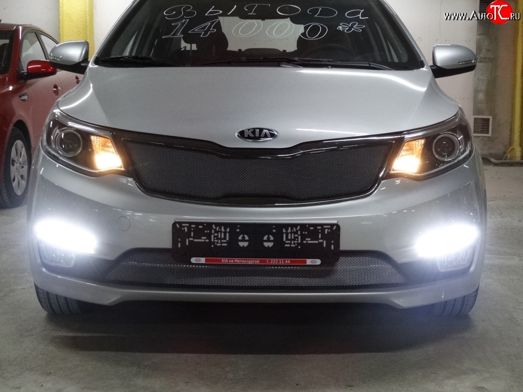 1 539 р. Нижняя сетка на бампер Russtal (хром) KIA Rio 3 QB рестайлинг седан (2015-2017)  с доставкой в г. Королёв