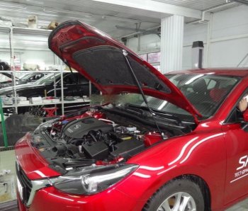 Упор капота Russtal Mazda 3/Axela BM рестайлинг, хэтчбэк (2016-2019)