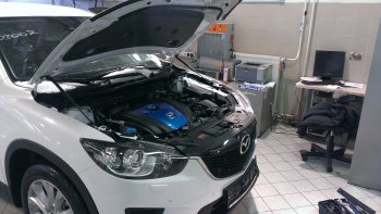 2 349 р. Упоры капота Russtal  Mazda CX-5  KE (2011-2017) дорестайлинг, рестайлинг  с доставкой в г. Королёв. Увеличить фотографию 1