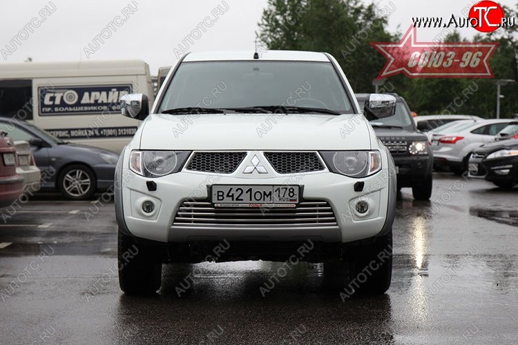 5 489 р. Декоративный элемент воздухозаборника Souz-96 (d16) Mitsubishi L200 5 KK,KL дорестайлинг (2015-2019)  с доставкой в г. Королёв