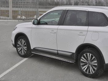 22 999 р. Порожки для ног SLITKOFF (Ø42 мм) Mitsubishi Outlander GF 3-ий рестайлинг (2018-2022) (Лист алюминиевый, труба - сталь окрашенная в черный цвет)  с доставкой в г. Королёв. Увеличить фотографию 1