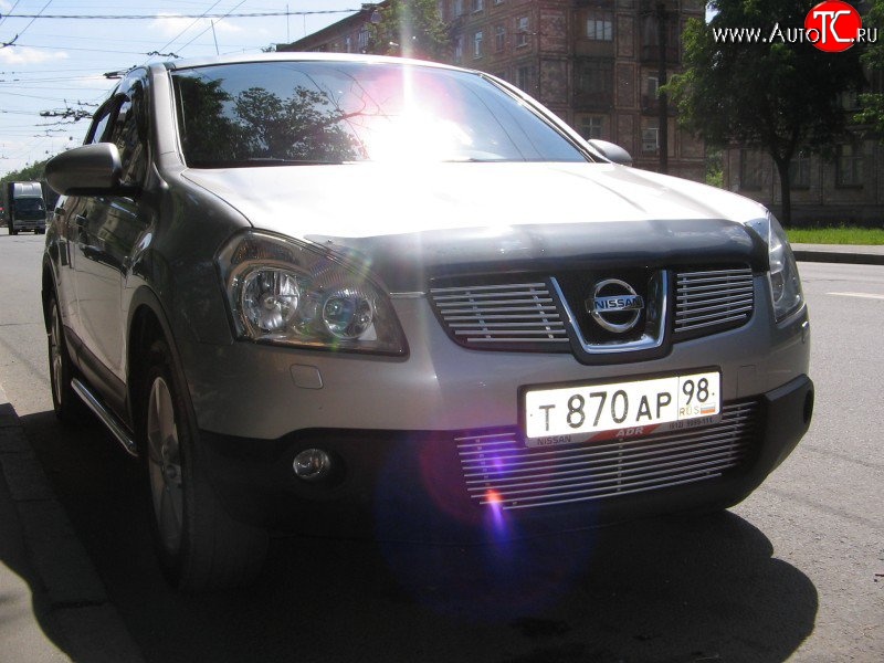 4 399 р. Декоративная вставка решетки радиатора Berkut Nissan Qashqai 1 дорестайлинг (2007-2010)  с доставкой в г. Королёв