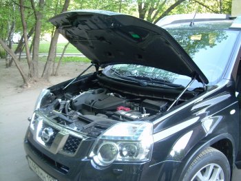 Упоры капота Russtal Nissan X-trail 2 T31 рестайлинг (2010-2015)