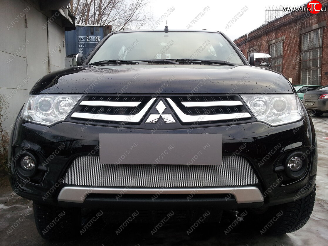 3 589 р. Защитная сетка в бампер (низ, ячейка 3х7 мм) Alfeco Стандарт Mitsubishi L200 4  рестайлинг (2013-2016) (Хром)  с доставкой в г. Королёв