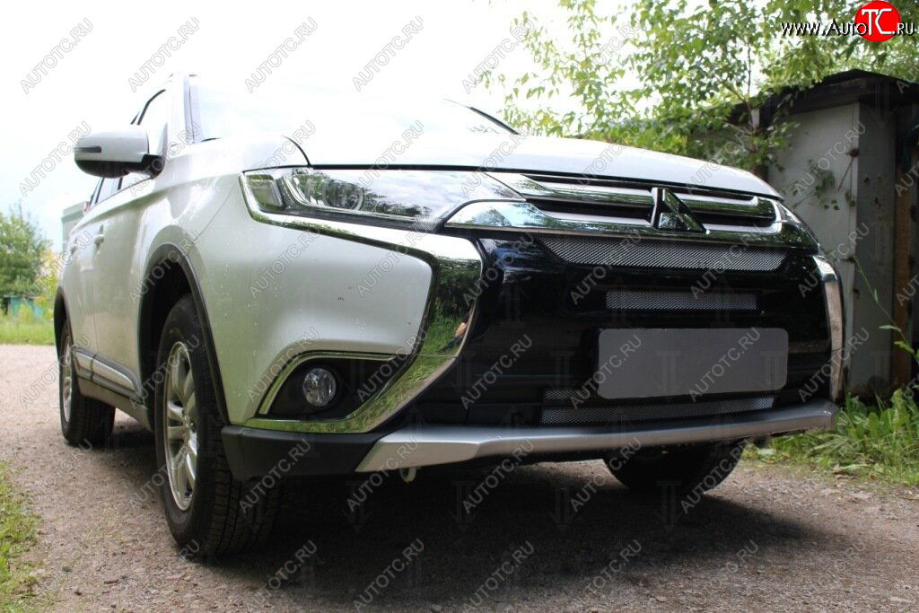 7 249 р. Защитная сетка в бампер (4 части, ячейка 3х7 мм) Alfeco Стандарт Mitsubishi Outlander GF 2-ой рестайлинг (2015-2018) (Хром)  с доставкой в г. Королёв