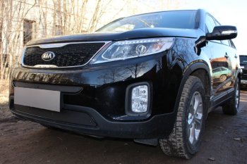 3 989 р. Защитная сетка в бампер (низ, ячейка 4х10 мм) Alfeco Премиум KIA Sorento XM рестайлинг (2012-2015) (Чёрная)  с доставкой в г. Королёв. Увеличить фотографию 2