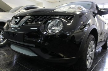 4 799 р. Защитная сетка в бампер (низ, ячейка 3х7 мм) Стрелка11 Стандарт Nissan Juke 1 YF15 рестайлинг (2014-2020) (Хром)  с доставкой в г. Королёв. Увеличить фотографию 3