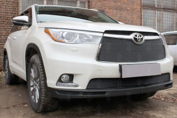 3 999 р. Защитная сетка в бампер (низ, ячейка 4х10 мм) Стрелка11 Премиум Toyota Highlander XU50 дорестайлинг (2013-2017) (Чёрная)  с доставкой в г. Королёв. Увеличить фотографию 3