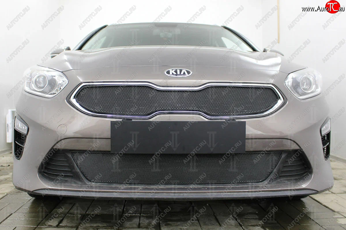 3 099 р. Защитная сетка в бампер (низ, ячейка 3х7 мм) Alfeco Стандарт KIA Ceed 3 CD хэтчбэк (2018-2024) (Чёрная)  с доставкой в г. Королёв