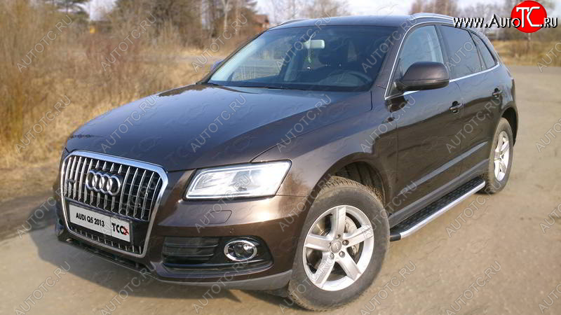 21 999 р. Алюминиевые порожки для ног с пластиковой накладкой TCC Tюнинг  Audi Q5  8R (2008-2017) дорестайлинг, рестайлинг (серый)  с доставкой в г. Королёв