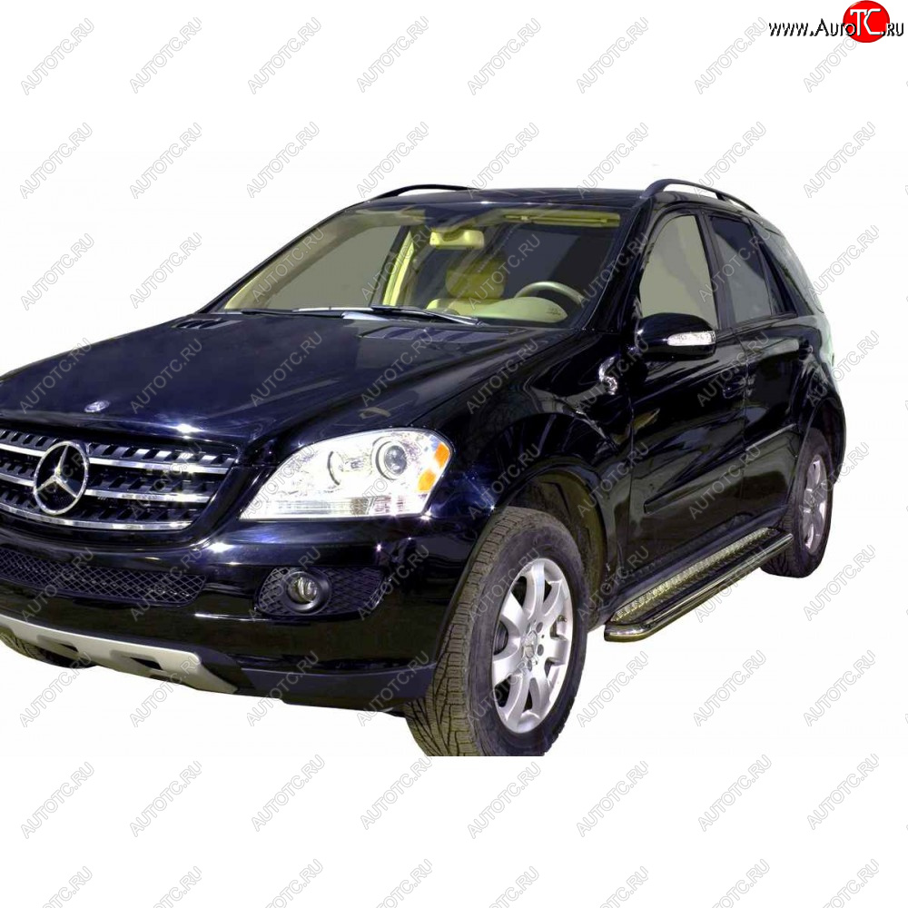 11 699 р. Защита порогов с алюминиевым листом d63.5, Техно Сфера  Mercedes-Benz ML class ( W163,  W164,  W166) (1997-2015) дорестайлинг, рестайлинг, дорестайлинг, рестайлинг (Черный матовый)  с доставкой в г. Королёв