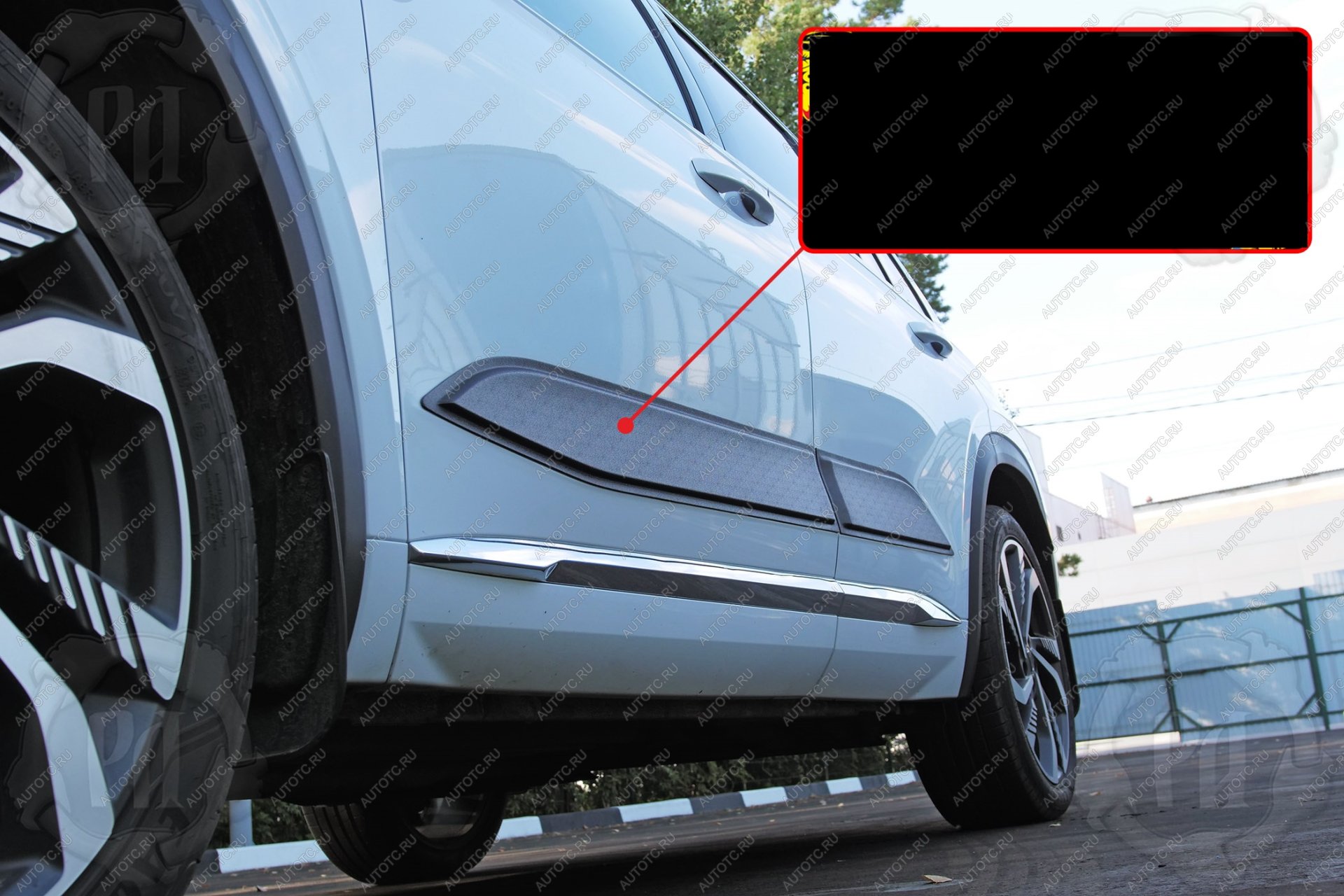 1 549 р. Молдинг двери передний правый Русская Артель  Geely Monjaro (2022-2025) (шагрень)  с доставкой в г. Королёв