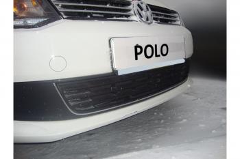 2 899 р. Защита радиатора Стрелка11 Стандарт Volkswagen Polo 5 седан дорестайлинг (2009-2015) (черная)  с доставкой в г. Королёв. Увеличить фотографию 2