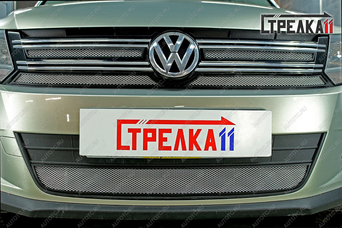 3 389 р.  Защита радиатора (низ) Стрелка11 Стандарт  Volkswagen Tiguan  NF (2011-2017) рестайлинг (хром)  с доставкой в г. Королёв