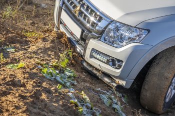 38 999 р. Бампер передний силовой РИФ Mitsubishi Pajero 4 V90 дорестайлинг (2006-2011) (Под площадку для лебёдки RIFPJR-30000 с защитой радиатора)  с доставкой в г. Королёв. Увеличить фотографию 5