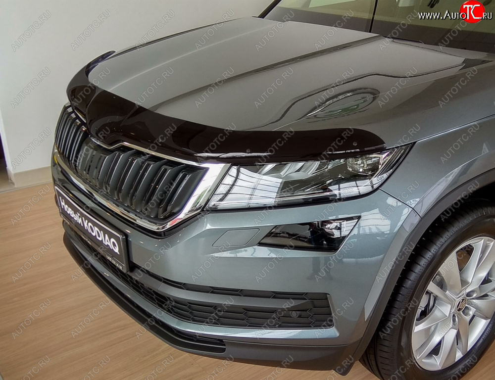 2 699 р. Дефлектор капота SIM Skoda Kodiaq NU7 дорестайлинг (2017-2021)  с доставкой в г. Королёв