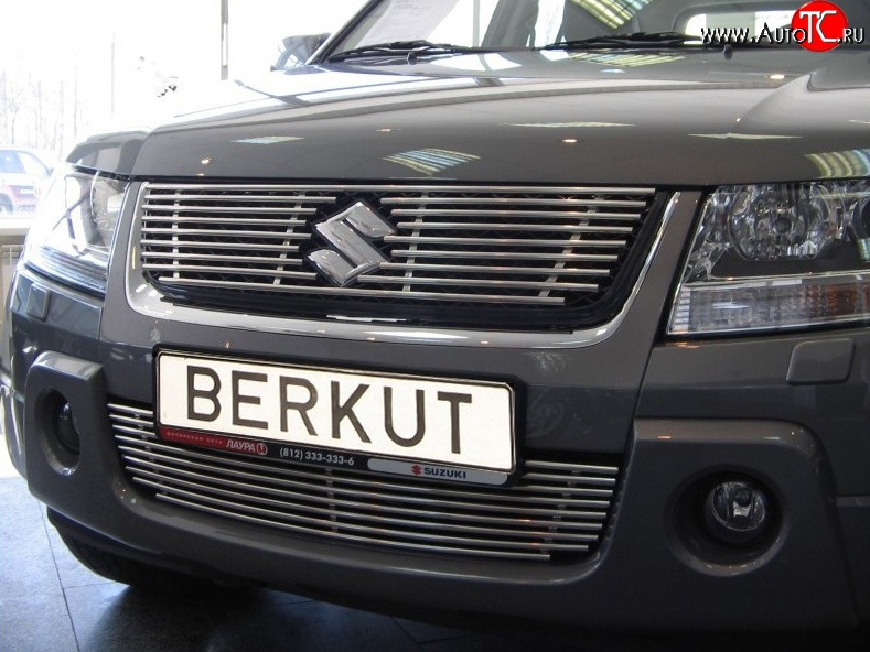 4 389 р. Декоративная вставка решетки радиатора (V2.4/3.2) Berkut Suzuki Grand Vitara JT 3 двери дорестайлинг (2005-2008)  с доставкой в г. Королёв