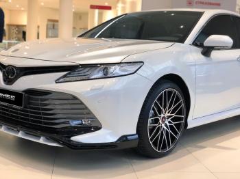 16 899 р. Накладка переднего бампера HEMMES  Toyota Camry  XV70 (2017-2021) дорестайлинг  с доставкой в г. Королёв. Увеличить фотографию 5