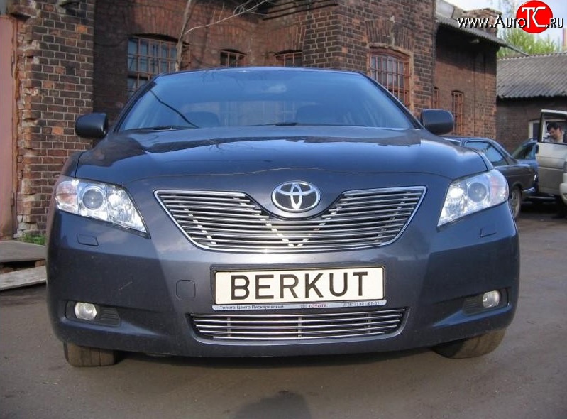 5 199 р. Декоративная вставка воздухозаборника Berkut Toyota Camry XV40 рестайлинг (2009-2011)  с доставкой в г. Королёв