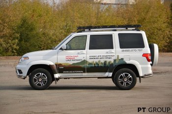 20 699 р. Порожки для ног из трубы Ø51 с алюминиевой площадкой Petroil Tuning Уаз Патриот 3163 5-дв. 1-ый рестайлинг (2014-2016) (Нержавеющая полированная сталь)  с доставкой в г. Королёв. Увеличить фотографию 7