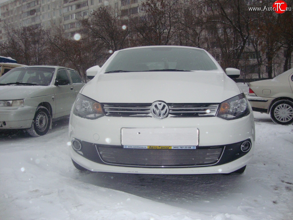 2 189 р. Сетка на бампер Russtal (хром) Volkswagen Polo 5 седан дорестайлинг (2009-2015)  с доставкой в г. Королёв