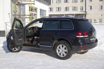 2 869 р. Накладки на внутренние пороги дверей RA  Volkswagen Touareg  GP (2006-2010) рестайлинг  с доставкой в г. Королёв. Увеличить фотографию 2